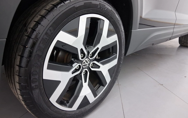 imagem-https://www.socarrao.com.br/sc-vehicle-images-prod/4056769/1790152978542-1_093704.jpg