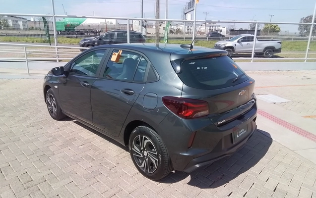 imagem-https://www.socarrao.com.br/sc-vehicle-images-prod/4056868/1790153271681-2_012911.jpg