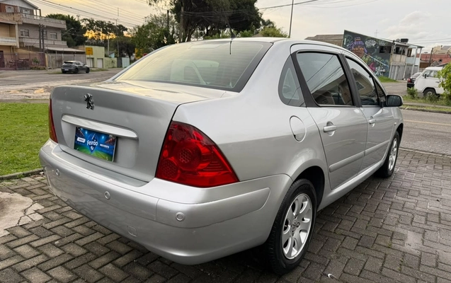 imagem-https://www.socarrao.com.br/sc-vehicle-images-prod/4056967/1790154011186-SU1HLTIwMjYwOTIzLVdBMDAwNi5qcGc.jpg