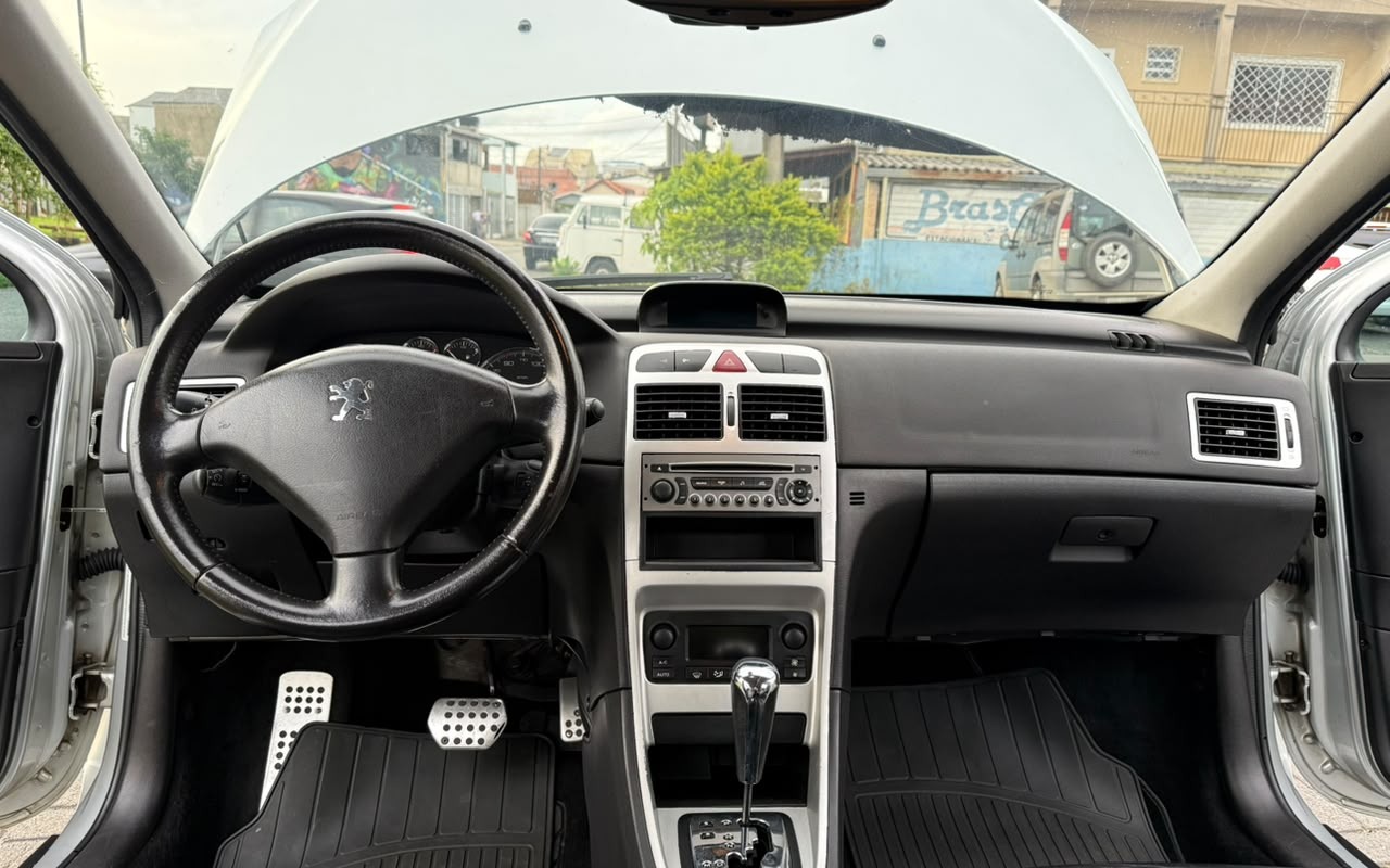 imagem-https://www.socarrao.com.br/sc-vehicle-images-prod/4056967/1790154011603-SU1HLTIwMjYwOTIzLVdBMDAxMS5qcGc.jpg