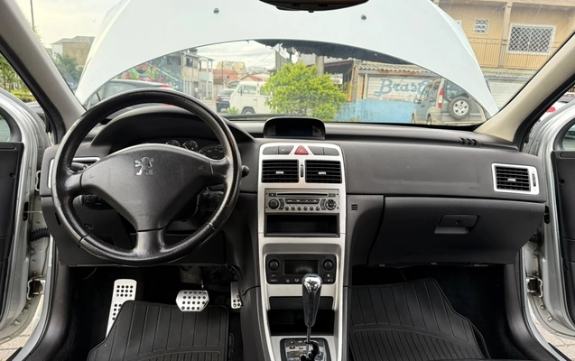 imagem-https://www.socarrao.com.br/sc-vehicle-images-prod/4056967/1790154011603-SU1HLTIwMjYwOTIzLVdBMDAxMS5qcGc.jpg