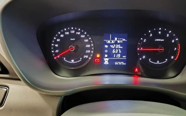 imagem-https://www.socarrao.com.br/sc-vehicle-images-prod/4057104/1790859170765-8503654_14_B_def6e9314d.jpeg