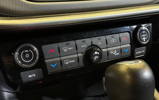 imagem-https://www.socarrao.com.br/sc-vehicle-images-prod/4057119/1790163711162-8036154_9_B_0f42026312.jpeg