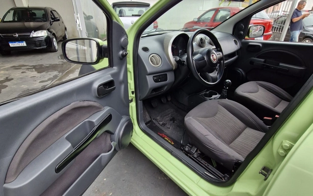 imagem-https://www.socarrao.com.br/sc-vehicle-images-prod/4057126/1790164033874-MjMuanBlZw.jpeg