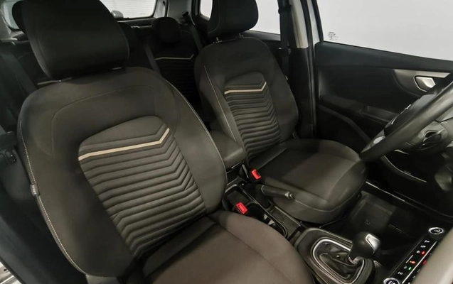imagem-https://www.socarrao.com.br/sc-vehicle-images-prod/4057161/1790198197727-8503735_13_B_71d77f2cff.jpeg