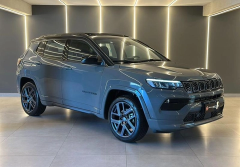 Jeep Compass 2026 Cinza — foto 1 de 3