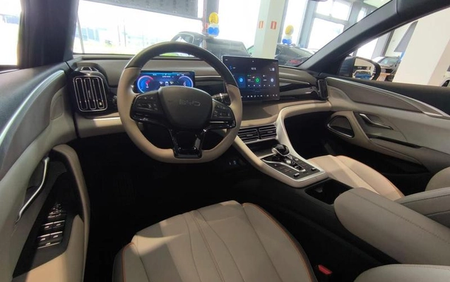 imagem-https://www.socarrao.com.br/sc-vehicle-images-prod/4057222/1791464457866-8503815_8_B_6996e5bc19.jpeg