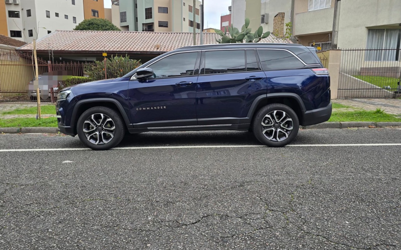 Jeep Commander 2023 Azul — foto 1 de 3