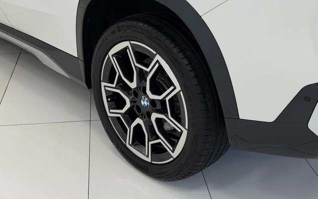 imagem-https://www.socarrao.com.br/sc-vehicle-images-prod/4057361/1790166517701-7a8e7af1e1a645088b21ba089aef3d44_1790020662881.jpg