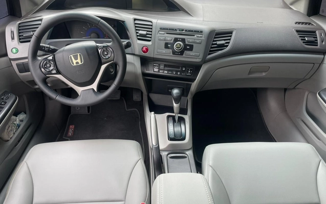 imagem-https://www.socarrao.com.br/sc-vehicle-images-prod/40574/1784637925366-003_8e4a974a3e09c20c532ef3247f1f4cff.jpg