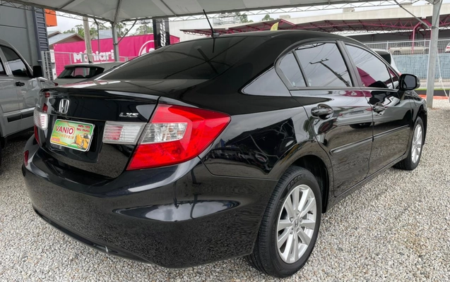 imagem-https://www.socarrao.com.br/sc-vehicle-images-prod/40574/1784637925373-003_f159bcf5cdeefdaea8334432edd4e86d.jpg