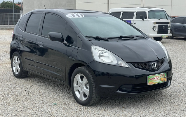 imagem-https://www.socarrao.com.br/sc-vehicle-images-prod/40576/1789646193629-003_328f78241e3c02e2febc6037fcff7585.jpg
