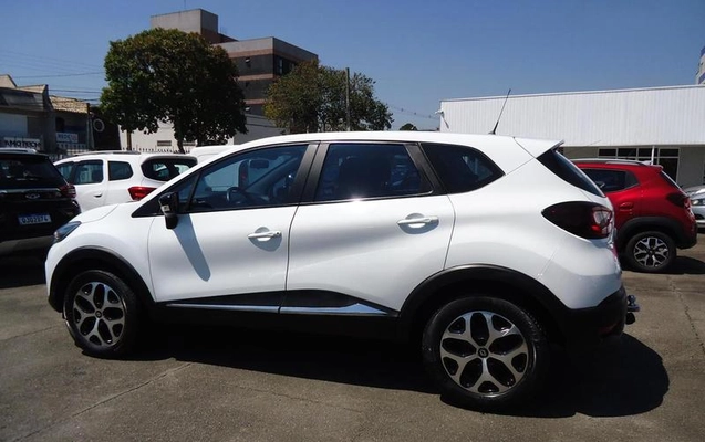 imagem-https://www.socarrao.com.br/sc-vehicle-images-prod/4058010/1791239839026-8503161_2_B_ba27d9f567.jpeg