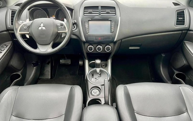 imagem-https://www.socarrao.com.br/sc-vehicle-images-prod/4058269/1790168180003-8362263_15_B_551a38c20d.jpeg