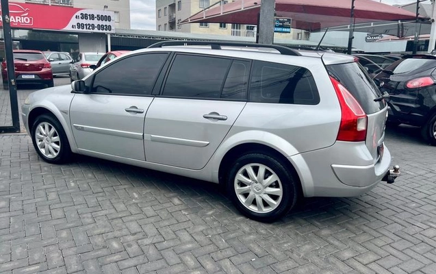 imagem-https://www.socarrao.com.br/sc-vehicle-images-prod/4058270/1790168180804-8439113_13_B_7a2db0b194.jpeg