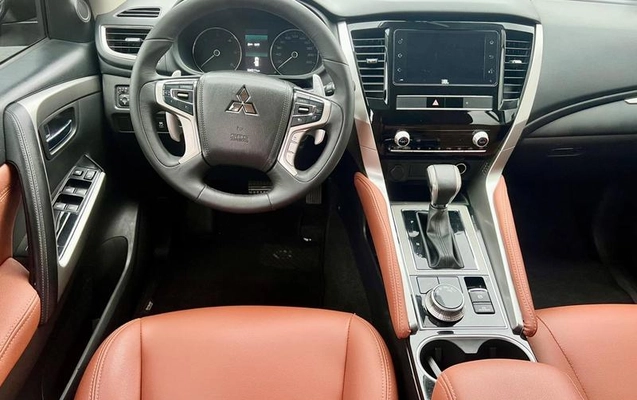 imagem-https://www.socarrao.com.br/sc-vehicle-images-prod/4058272/1790168182488-8488445_14_B_3034645e2e.jpeg