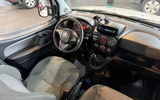 imagem-https://www.socarrao.com.br/sc-vehicle-images-prod/4058344/1790272087308-8494466_17_B_7f0f4c6fb7.jpeg