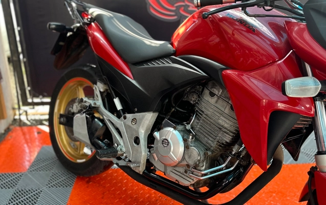 imagem-https://www.socarrao.com.br/sc-vehicle-images-prod/4058644/1790169024666-SU1HXzE5MTguanBlZw.jpeg