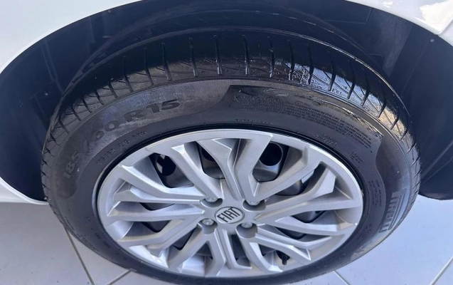 imagem-https://www.socarrao.com.br/sc-vehicle-images-prod/4058645/1790169050482-8473044_14_B_9a7e527f77.jpeg