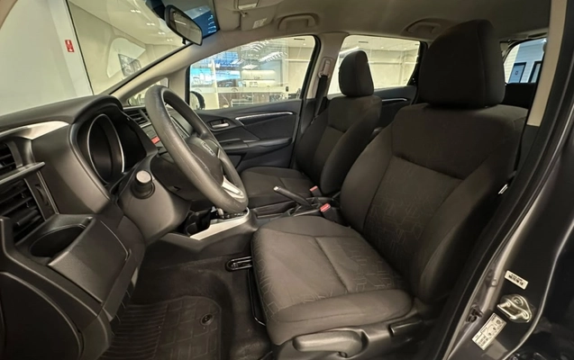 imagem-https://www.socarrao.com.br/sc-vehicle-images-prod/4058656/1790169061060-8_051040.jpg