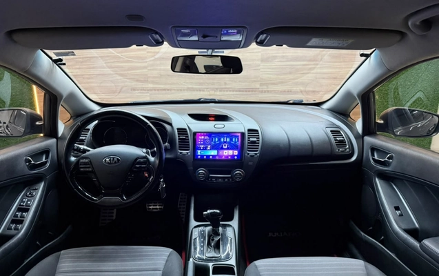 imagem-https://www.socarrao.com.br/sc-vehicle-images-prod/4058666/1790169068350-5OpYGtbwZsAQKnvvoimOgoeHkU1ccgzy.jpg