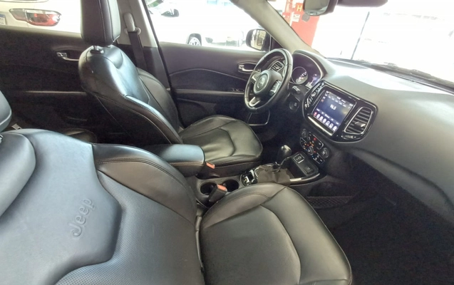 imagem-https://www.socarrao.com.br/sc-vehicle-images-prod/4058873/1790169338693-vehicle_image_1790169273_732a03ae32b30a876d4c4ae255e41c6c.jpeg