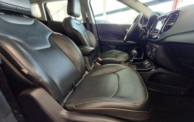 imagem-https://www.socarrao.com.br/sc-vehicle-images-prod/4058873/1790169338695-vehicle_image_1790169275_cdf3d106605b40c0a333774b499ba61d.jpeg