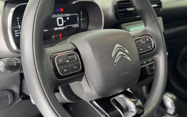 imagem-https://www.socarrao.com.br/sc-vehicle-images-prod/4059059/1790169752429-vehicle_image_1790166716_3a2ecd1be01e35cdbd3a20a3ab301027.jpeg