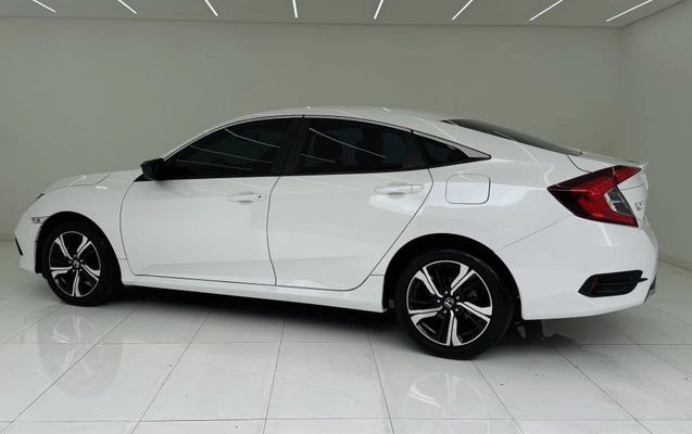 imagem-https://www.socarrao.com.br/sc-vehicle-images-prod/4059150/1790172111292-vehicle_image_1790169411_fcb7177f10af2a44252e5f3aa33afdea.jpeg