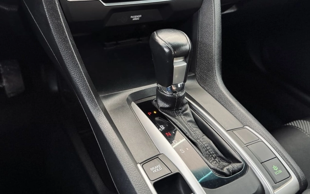 imagem-https://www.socarrao.com.br/sc-vehicle-images-prod/4059150/1790172111304-vehicle_image_1790169448_f3c18c7a9b871f8fa4cde228f5bb5e62.jpeg