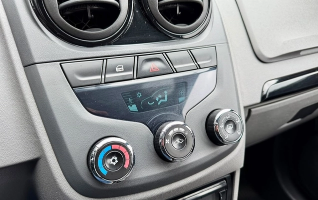 imagem-https://www.socarrao.com.br/sc-vehicle-images-prod/4059247/1790170130135-9_102826.jpg