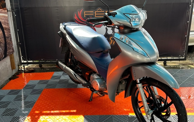 imagem-https://www.socarrao.com.br/sc-vehicle-images-prod/4059249/1790170157655-SU1HXzE4MTYuanBlZw.jpeg