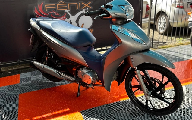 imagem-https://www.socarrao.com.br/sc-vehicle-images-prod/4059249/1790170158359-SU1HXzE4MTguanBlZw.jpeg