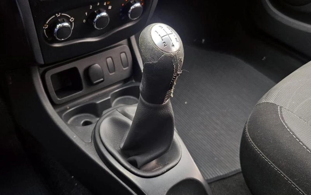imagem-https://www.socarrao.com.br/sc-vehicle-images-prod/4059250/1790170175950-8325085_10_B_7ceecc282d.jpeg