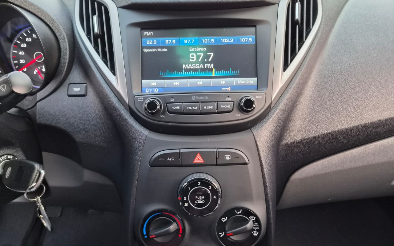 imagem-https://www.socarrao.com.br/sc-vehicle-images-prod/4059254/1790170244312-V2hhdHNBcHAgSW1hZ2UgMjAyNi0wOS0yMiBhdCAxOC4wMy4xOSAoMykuanBlZw.jpeg