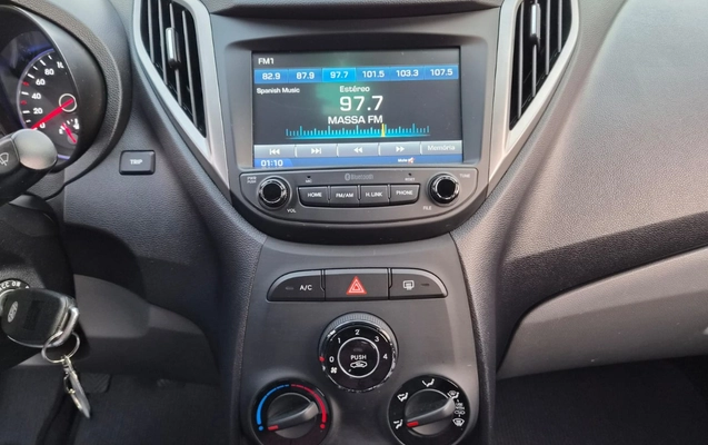 imagem-https://www.socarrao.com.br/sc-vehicle-images-prod/4059254/1790170244312-V2hhdHNBcHAgSW1hZ2UgMjAyNi0wOS0yMiBhdCAxOC4wMy4xOSAoMykuanBlZw.jpeg