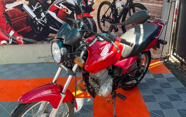 imagem-https://www.socarrao.com.br/sc-vehicle-images-prod/4059303/1790170374400-ZTFlMTc5ODktZTA0Ny00MmJiLTk1NGMtYzViODhmNmZmNWEyLmpwZWc.jpeg