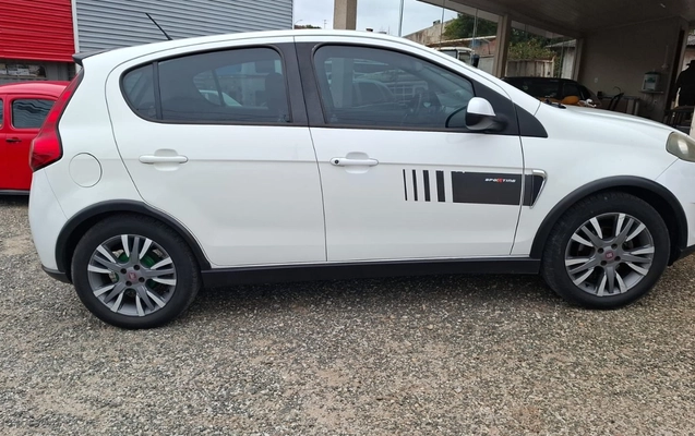 imagem-https://www.socarrao.com.br/sc-vehicle-images-prod/4059353/1790170436757-YmY5MTIyM2YtODhkMy00MDY2LTg1MzMtNTUyOTM4OWEzZDE0LmpmaWY.jfif