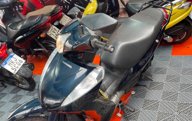 imagem-https://www.socarrao.com.br/sc-vehicle-images-prod/4059485/1790170618975-YmQ3MWU5NDctZWY4Yy00ZDI0LWEwYWUtMDZiOWRlMWI4ZTM0LmpwZWc.jpeg