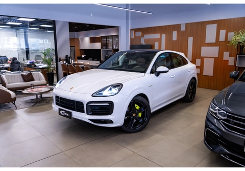 Porsche Cayenne 2021 Branco — foto 1 de 3