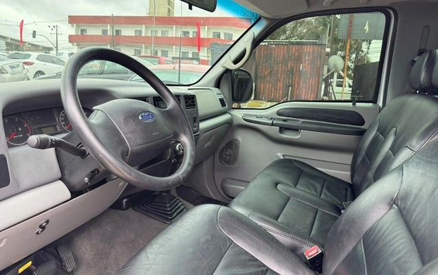 imagem-https://www.socarrao.com.br/sc-vehicle-images-prod/4059699/1790254530926-8500367_8_B_a54294812e.jpeg