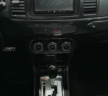 imagem-https://www.socarrao.com.br/sc-vehicle-images-prod/4059889/1790260719802-8435995_2_B_92c6729aea.jpeg