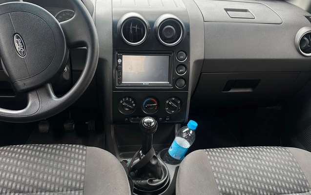 imagem-https://www.socarrao.com.br/sc-vehicle-images-prod/4059913/1790171511332-SU1HXzE2MDguanBlZw.jpeg