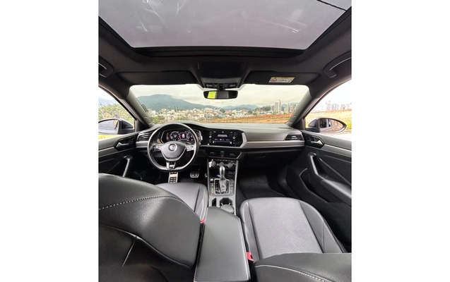 imagem-https://www.socarrao.com.br/sc-vehicle-images-prod/4060031/1790171633864-5_112541.jpg