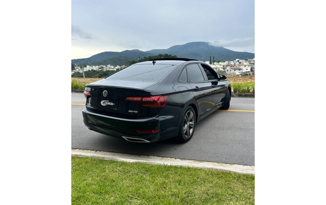 imagem-https://www.socarrao.com.br/sc-vehicle-images-prod/4060031/1790171633874-8_112541.jpg