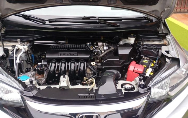 imagem-https://www.socarrao.com.br/sc-vehicle-images-prod/4060078/1790172038292-8482370_4_B_2f23208a36.jpeg