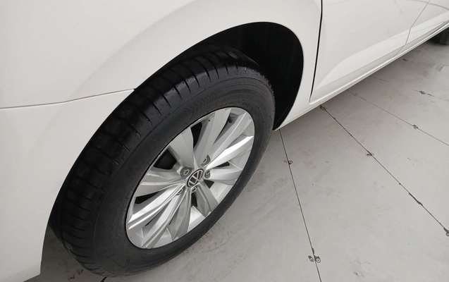 imagem-https://www.socarrao.com.br/sc-vehicle-images-prod/4060213/1790172311792-3_060846.jpg