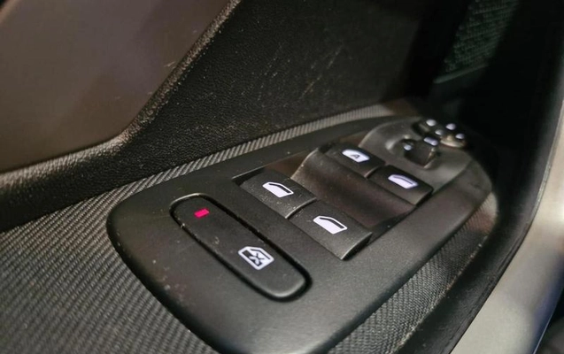 imagem-https://www.socarrao.com.br/sc-vehicle-images-prod/4060256/1790172377440-8482763_5_B_314a70adbd.jpeg