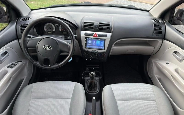 imagem-https://www.socarrao.com.br/sc-vehicle-images-prod/4060278/1792251563798-8502124_0_B_9ade4b72ef.jpeg