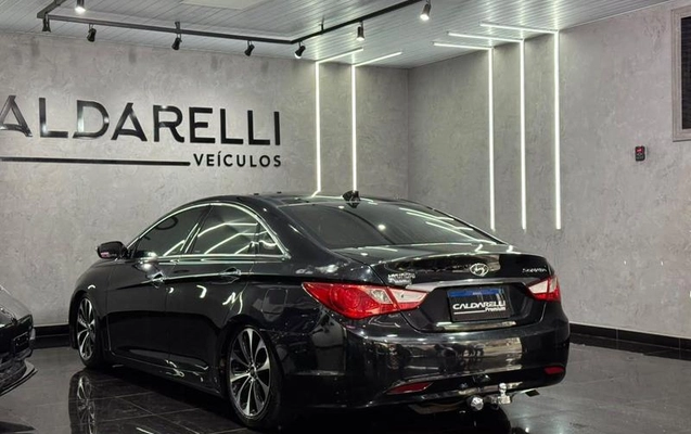 imagem-https://www.socarrao.com.br/sc-vehicle-images-prod/4060382/1792009478839-8503889_4_B_fb177eaac1.jpeg